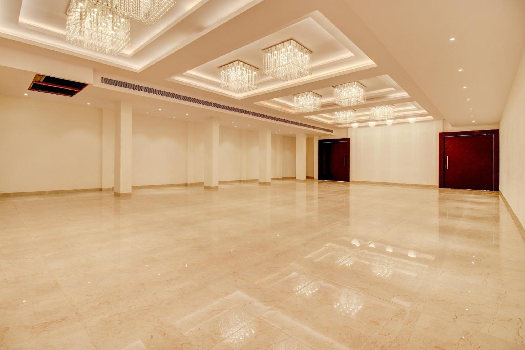 Super Townhouse Oak Aurelia Grand Lucknow Exterior foto